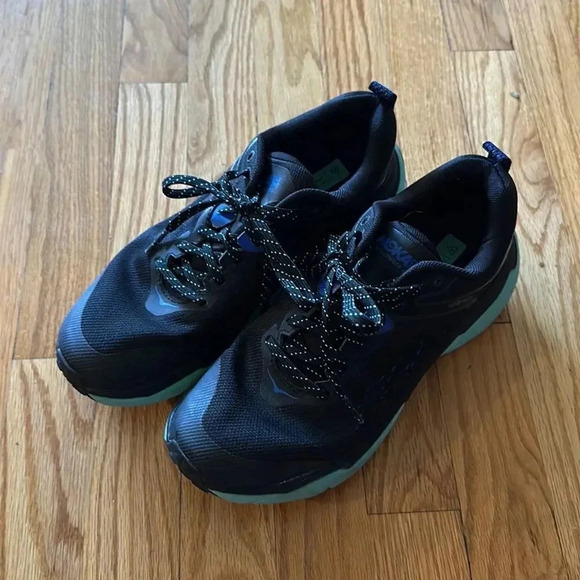 Hoka One One shoes sz 8B Challenger Atr 6 GTX never worn running only walking - Picture 1 of 6